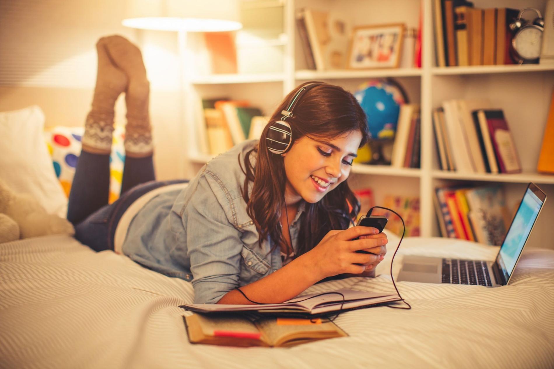 Gruppe bei einer gemeinsamen Reflexionsübung