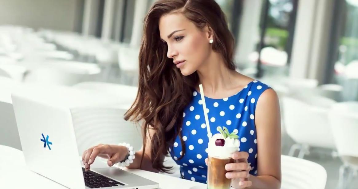 Seminarteilnehmer in einer philosophischen Diskussion